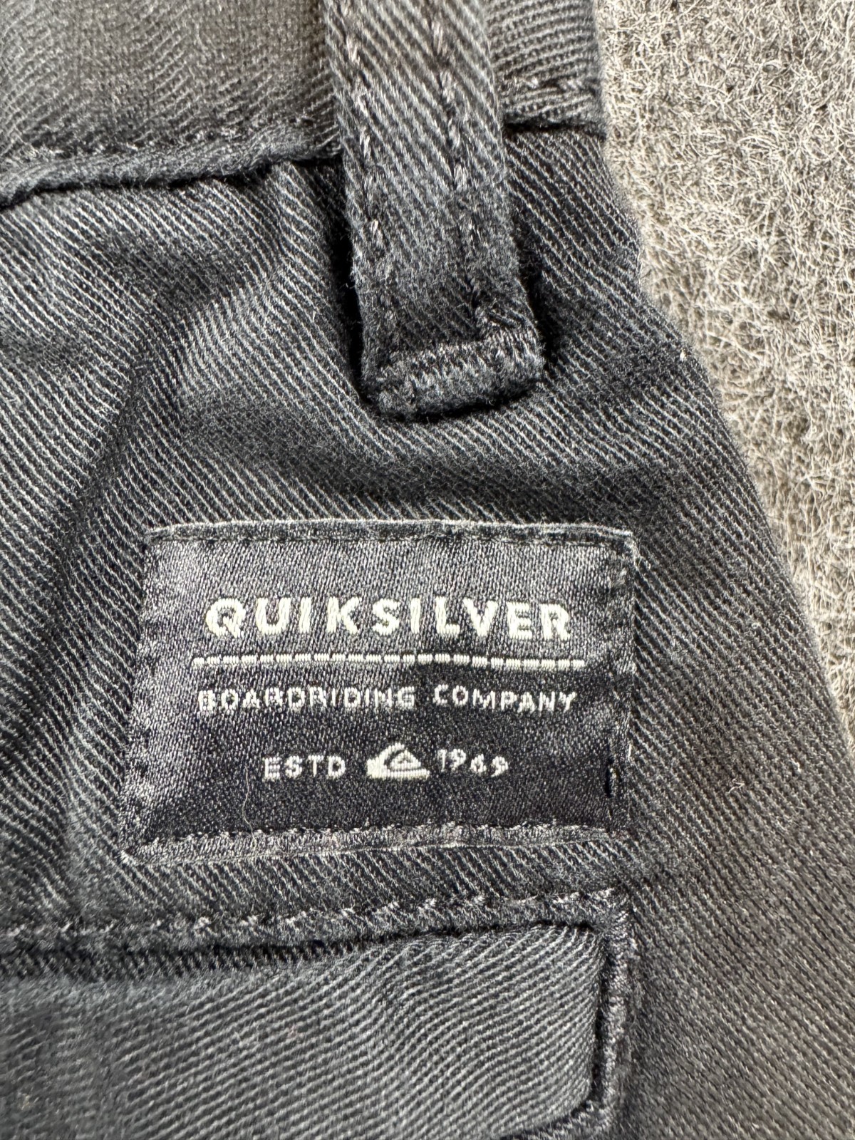 Quicksilver Men’s Black Pants Size 26 Straight Fit
