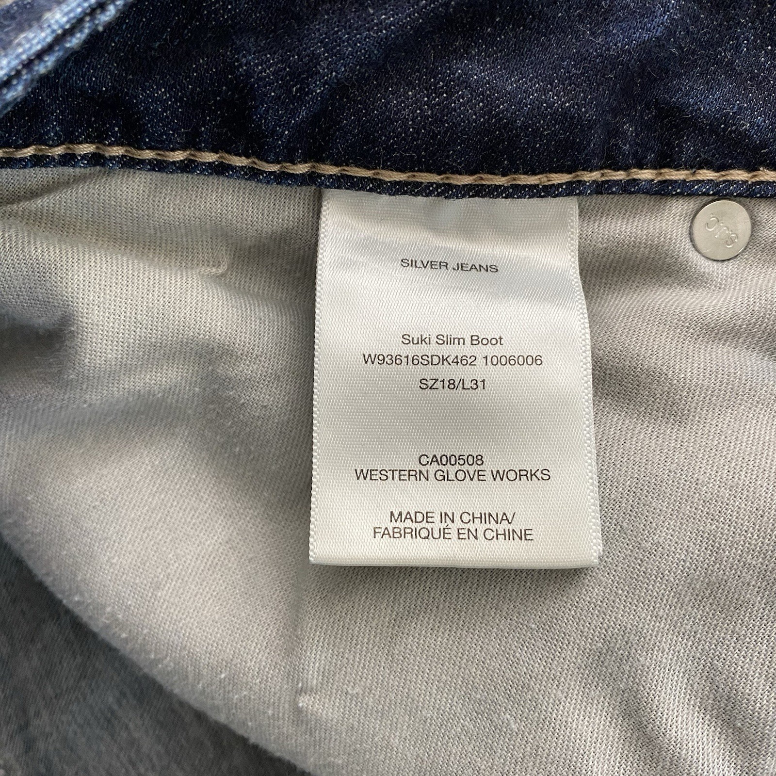Silver Jeans Women’s Size 18 38×31 Dark Blue Suki Slim Boot Stretch Denim