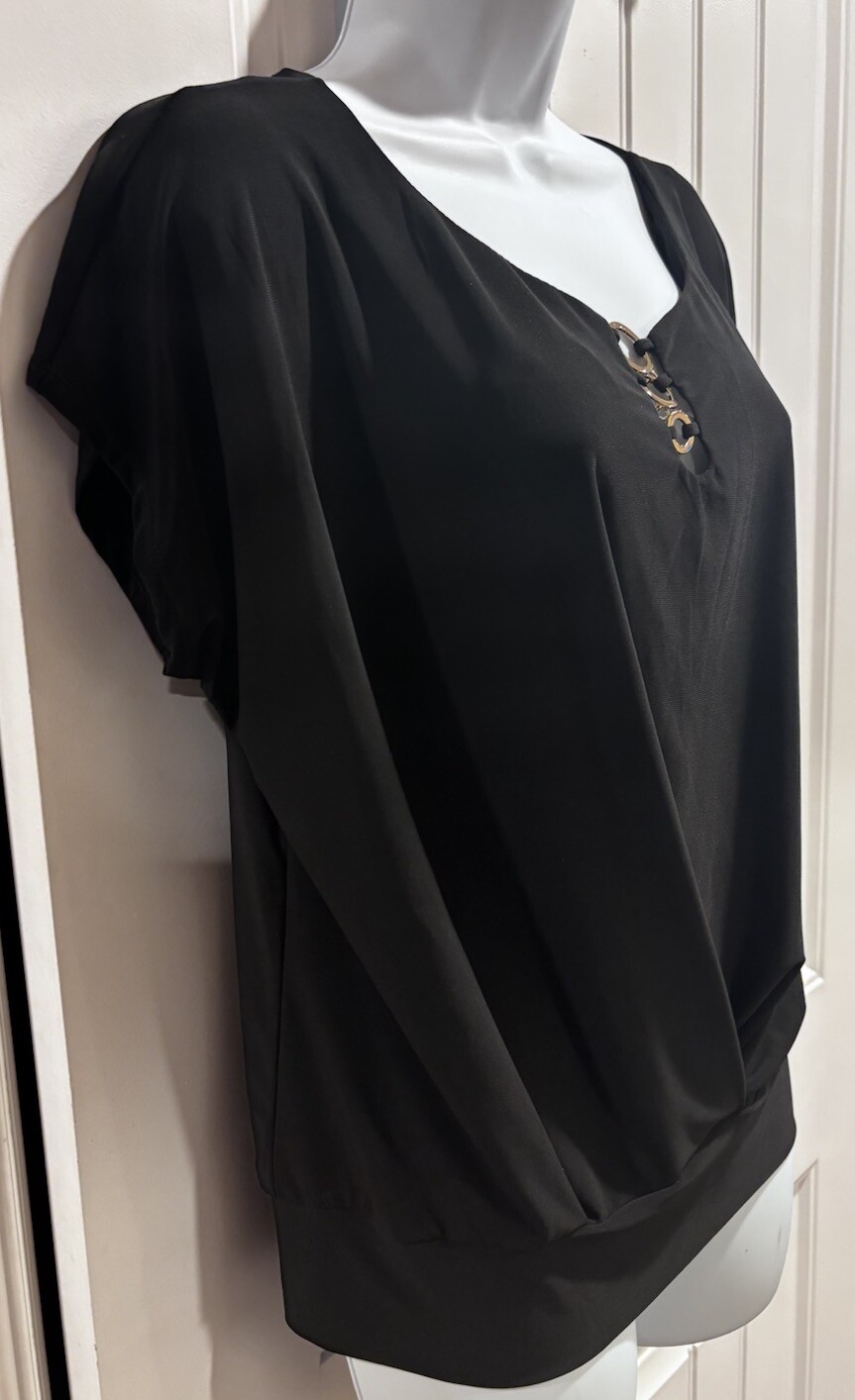 A.U.W. secret charm top Black, Size M