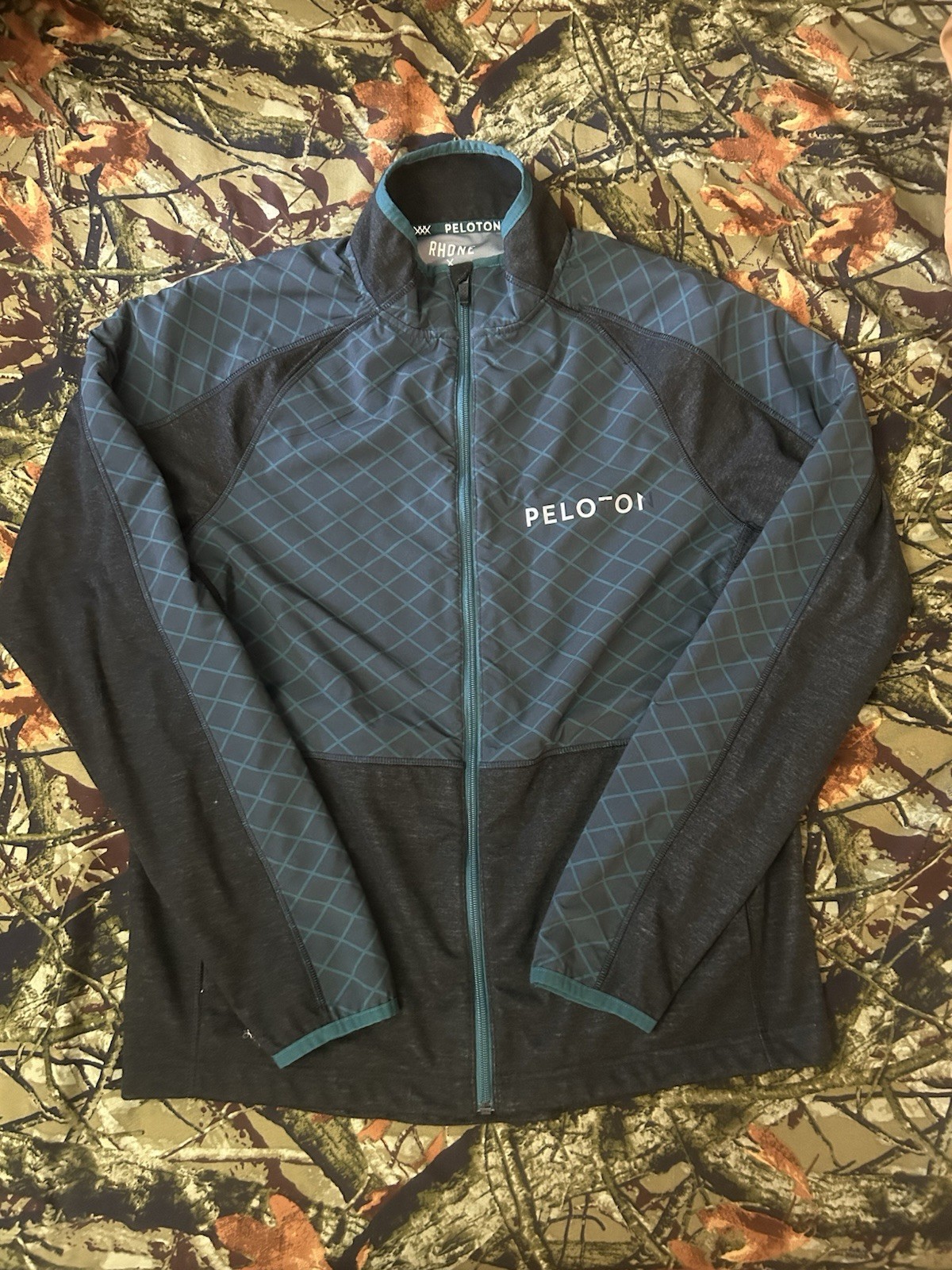 Rhone Peloton Men’s Small Black/Blue Full-Zip Track Jacket Geometric Pattern