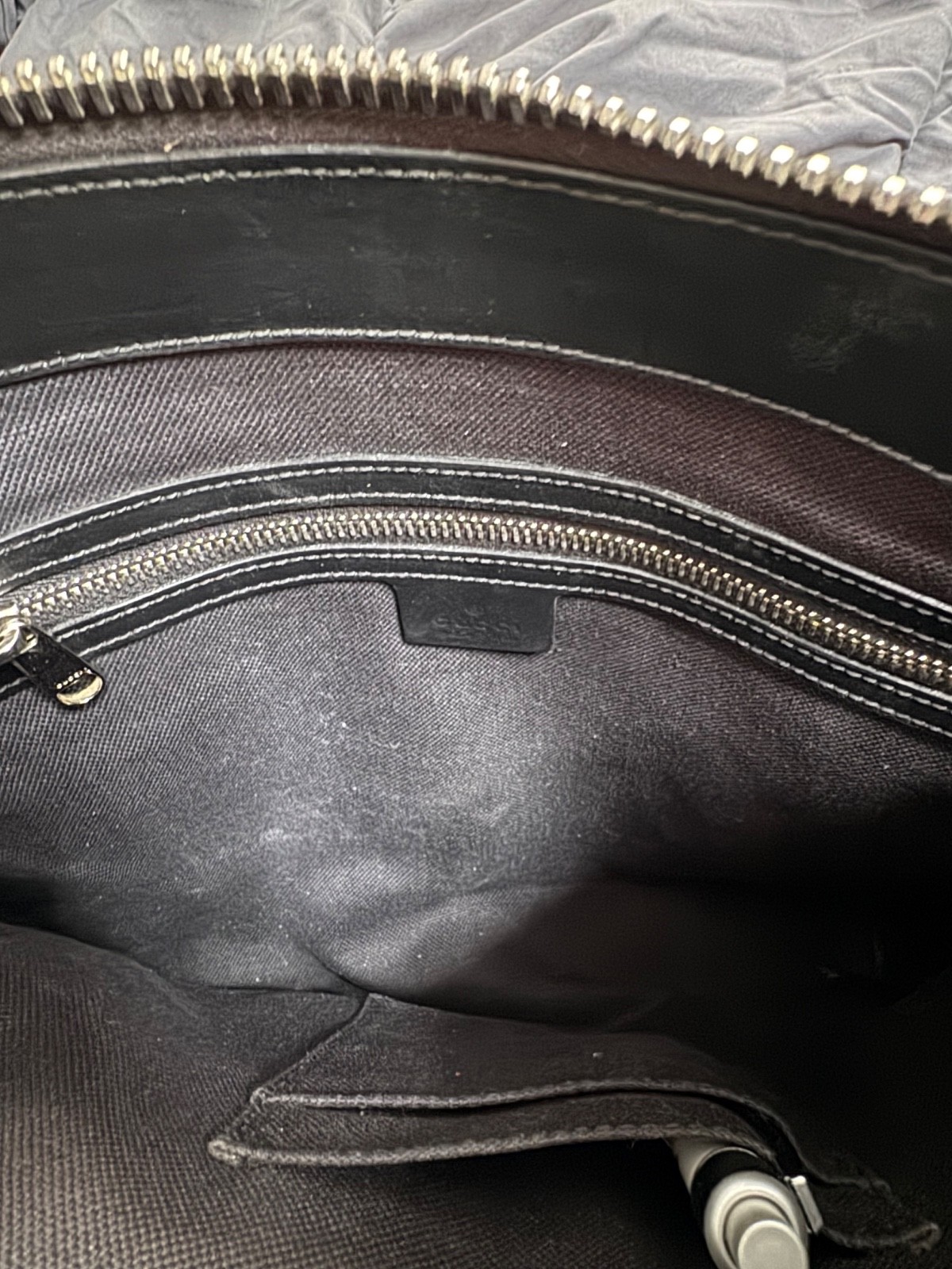 Gucci GG Messenger Crossbody Bag Large Authentic