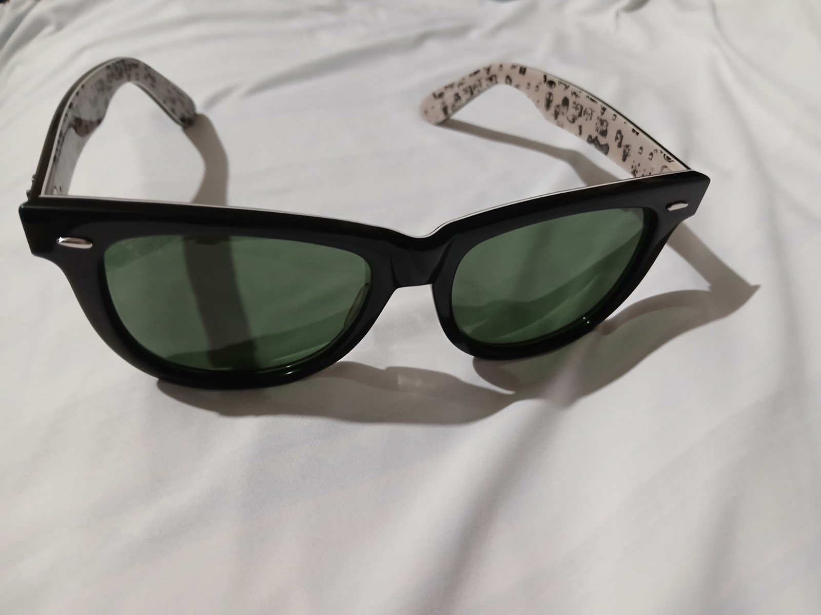 Ray-Ban Sunglasses RB2140 Original Wayfarer Black Frame