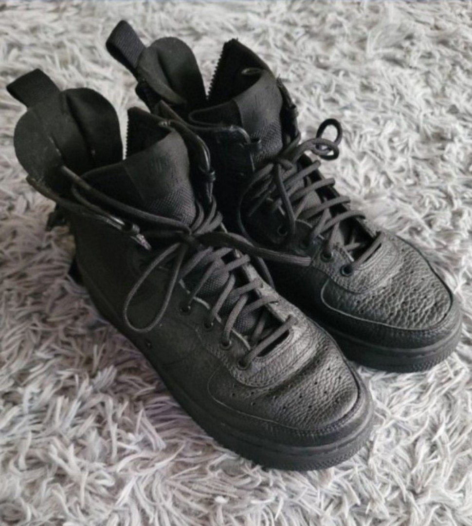 Nike Air Force 1 SF Mid Youth Size 4.5