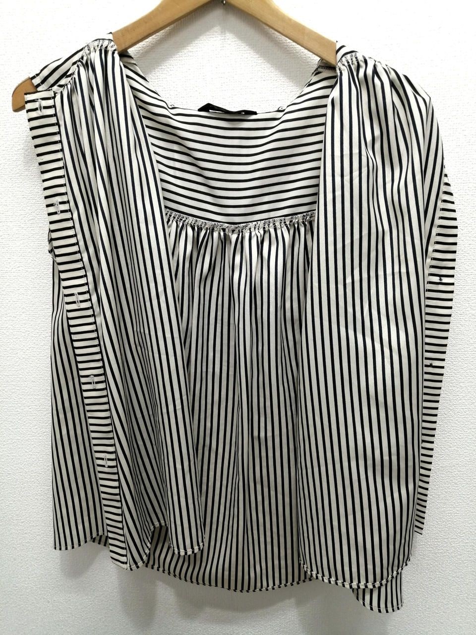 ROSSO North Ribbed Blouse With Cape Collar BEG BLK Stripe F Used