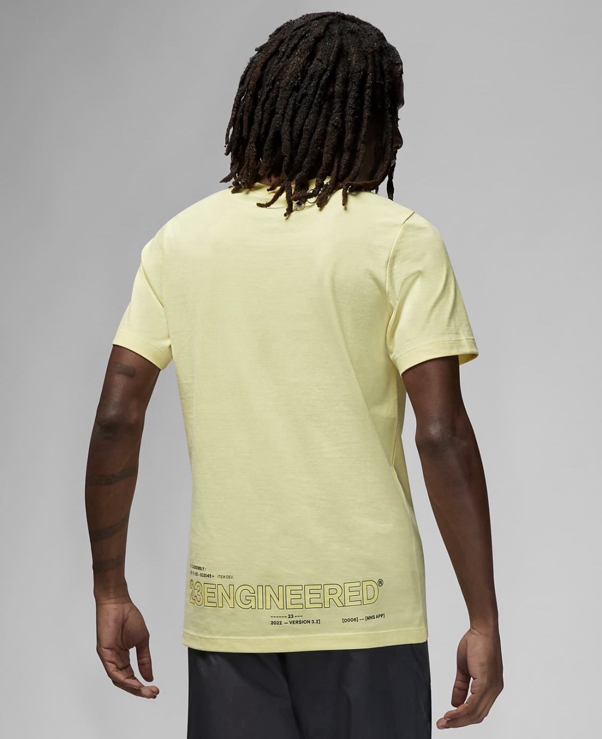 Jordan 23 Engineered Men’s Yellow Graphic Logo Crewneck T-Shirt Size M
