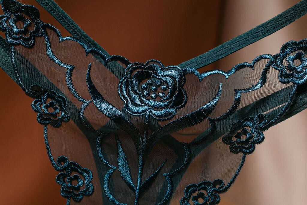 Sexy Womens Lace Panties Underwear Thongs Lingerie G-string Floral Briefs Bikini