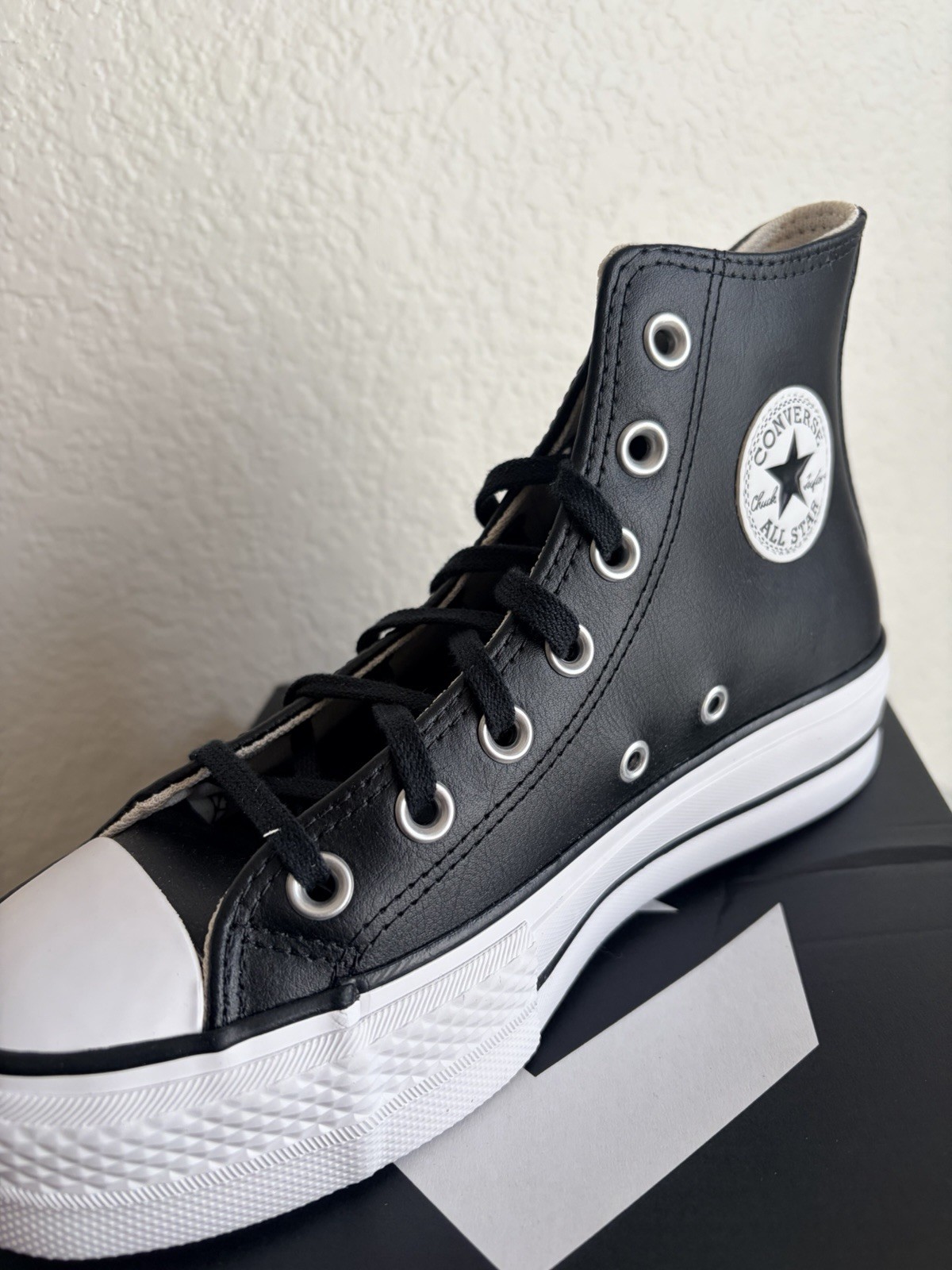 Size 6W- Converse Chuck Taylor All Star Lift High Top Black New In Box