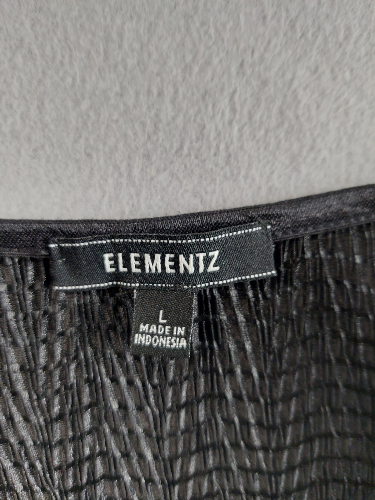 Elementz Women Blouse Top L Dark Gray Textured Knit Cap Sleeve Pullover Warm Fit