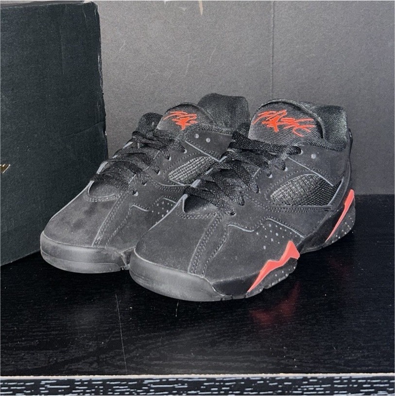 Jordan MVP 92 (GS) Black/Infrared 23 Boys Sneakers US 4.5Y HQ4427-003