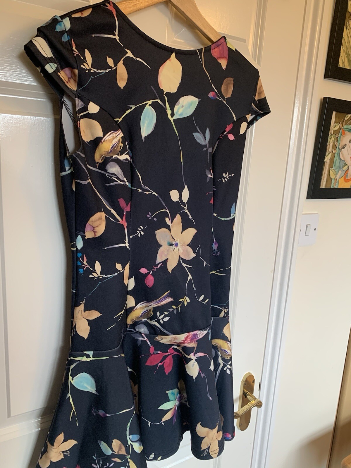 Short Black Dress Size 12 Floral design – Free Returns