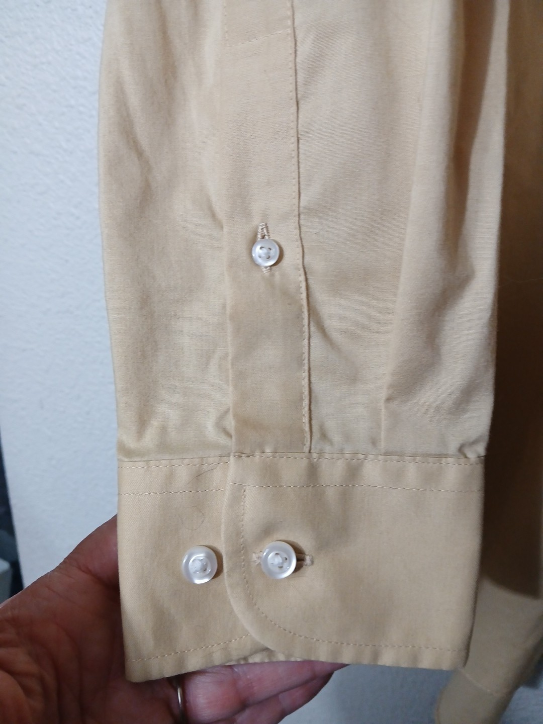 STAFFORD Travel Easy-care Broadcloth Beige Dress Shirt Regular Fit XL 17-17.5