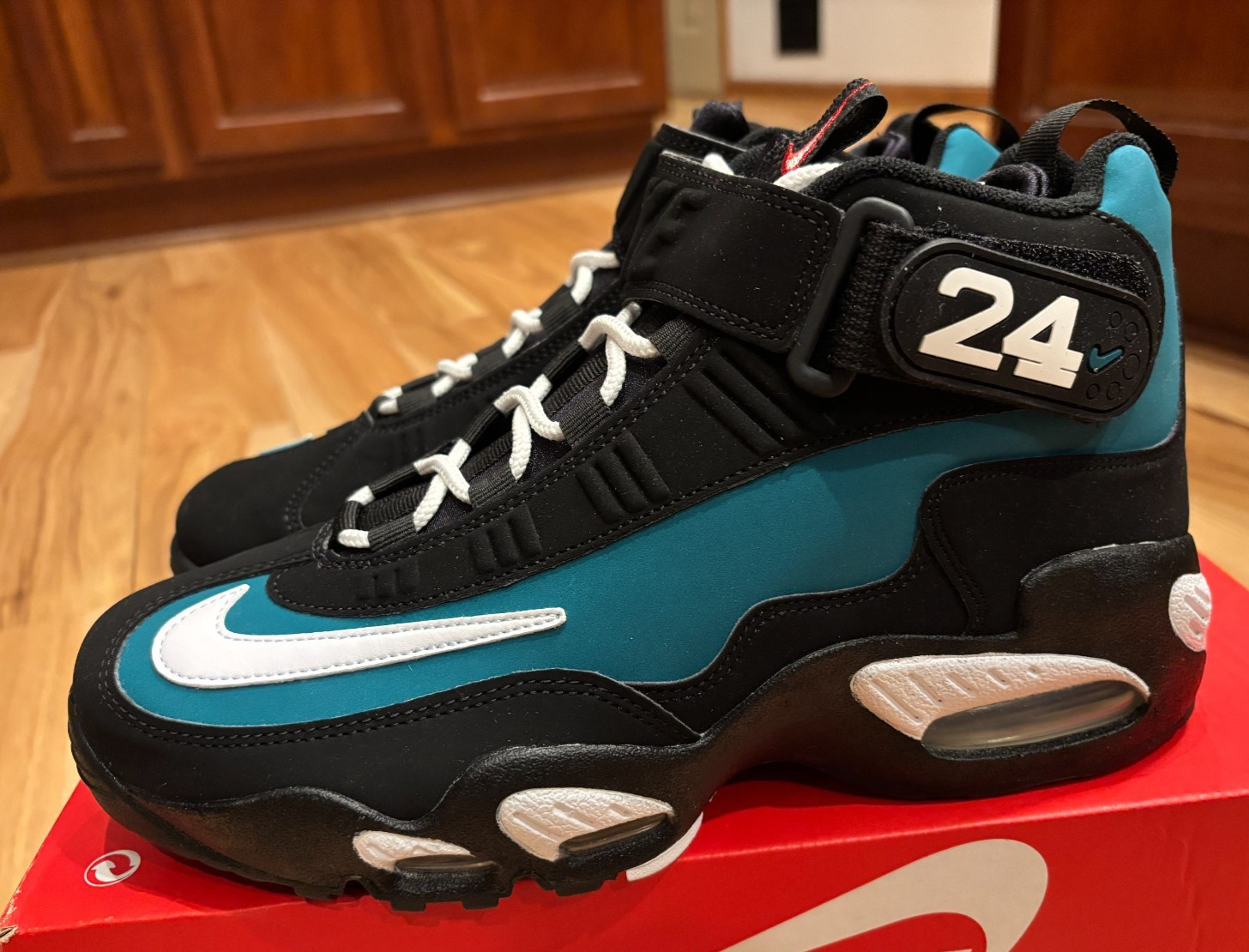 Nike Air Griffey Max 1 Black Multi-color Fresh Water DM8311 001 Men’s Size 8
