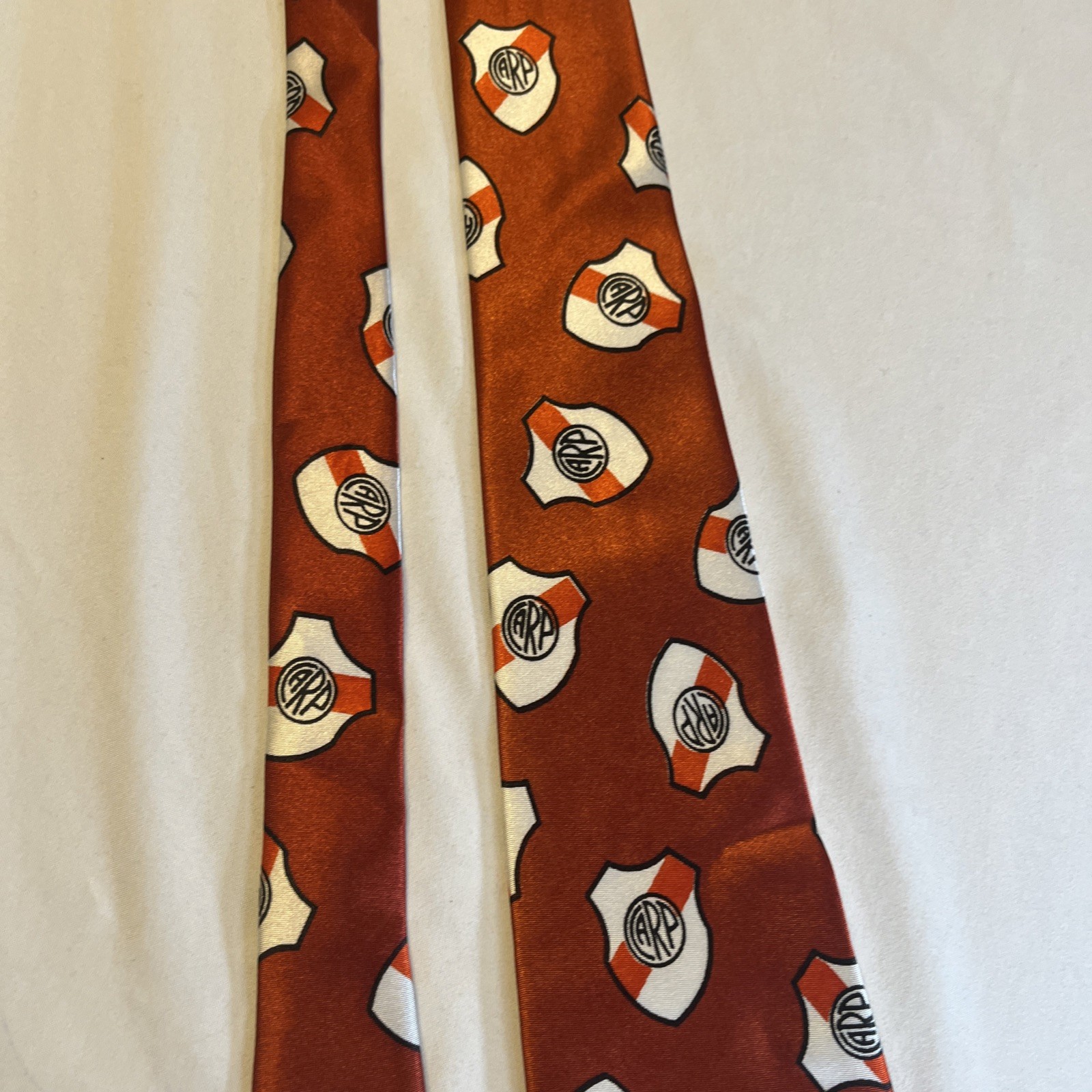 Necktie Argentina River Plate Futbol Soccer Hand Made Tie 56 x 3.5 Inches
