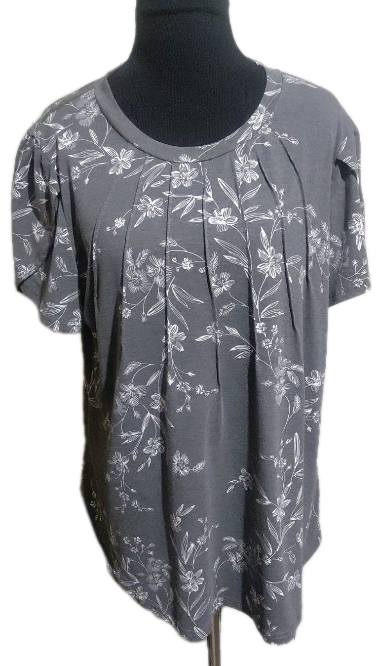 Anyhold XL Gray White Floral Pullover Top Layered Short Bell Sleeve Pleat Front