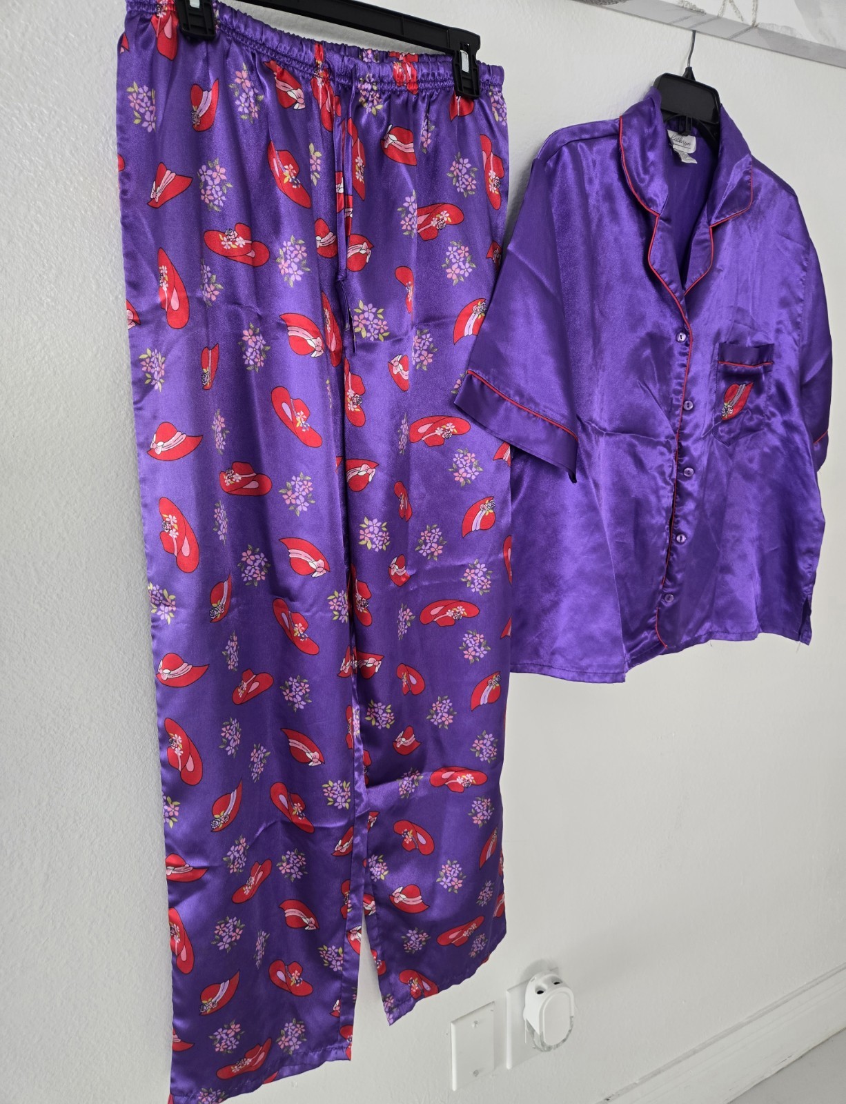 Purple Satin Two-Piece Pajama Set with Red Accent Print Size L