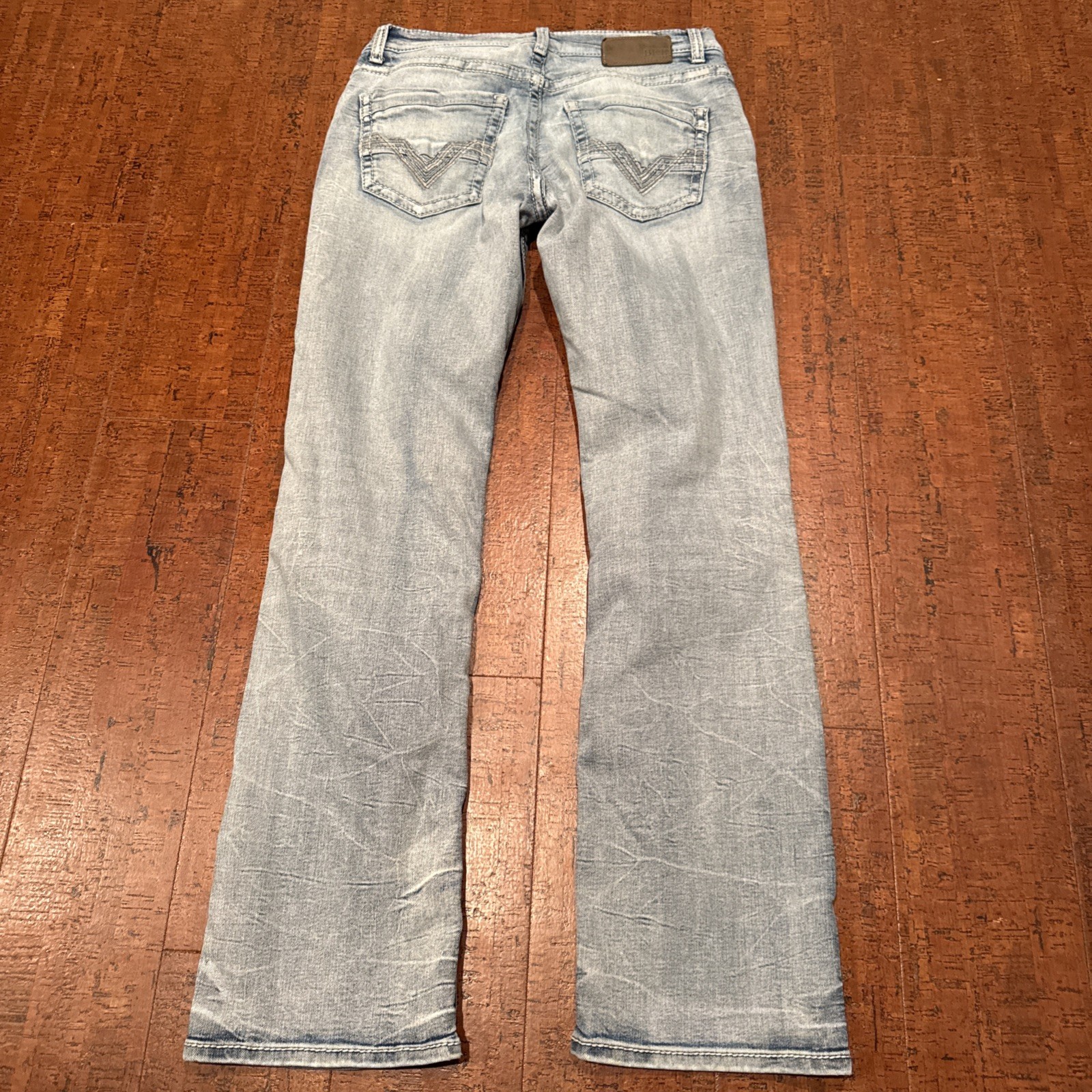 BKE Buckle Men’s 29X31 Aiden Bootcut Jeans Blue Light Wash Stretch Denim