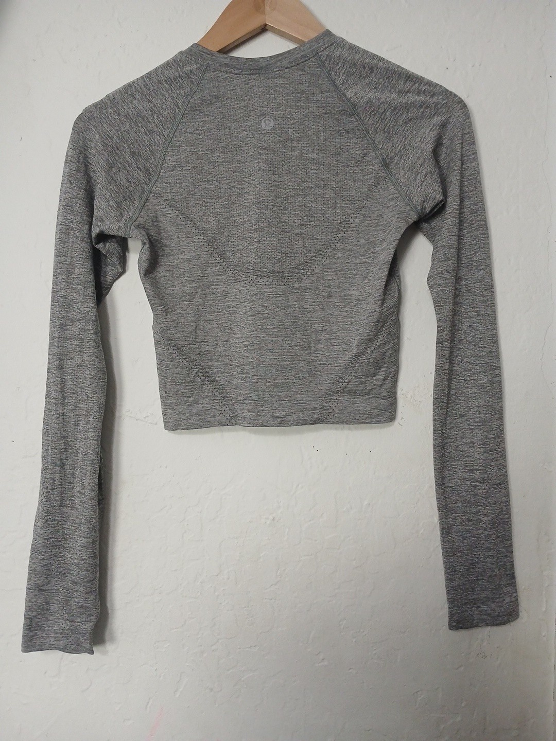 Lululemon Swiftly Tech Long Sleeve 2.0 Race Size 4 SLTE/WHT Slate 75099
