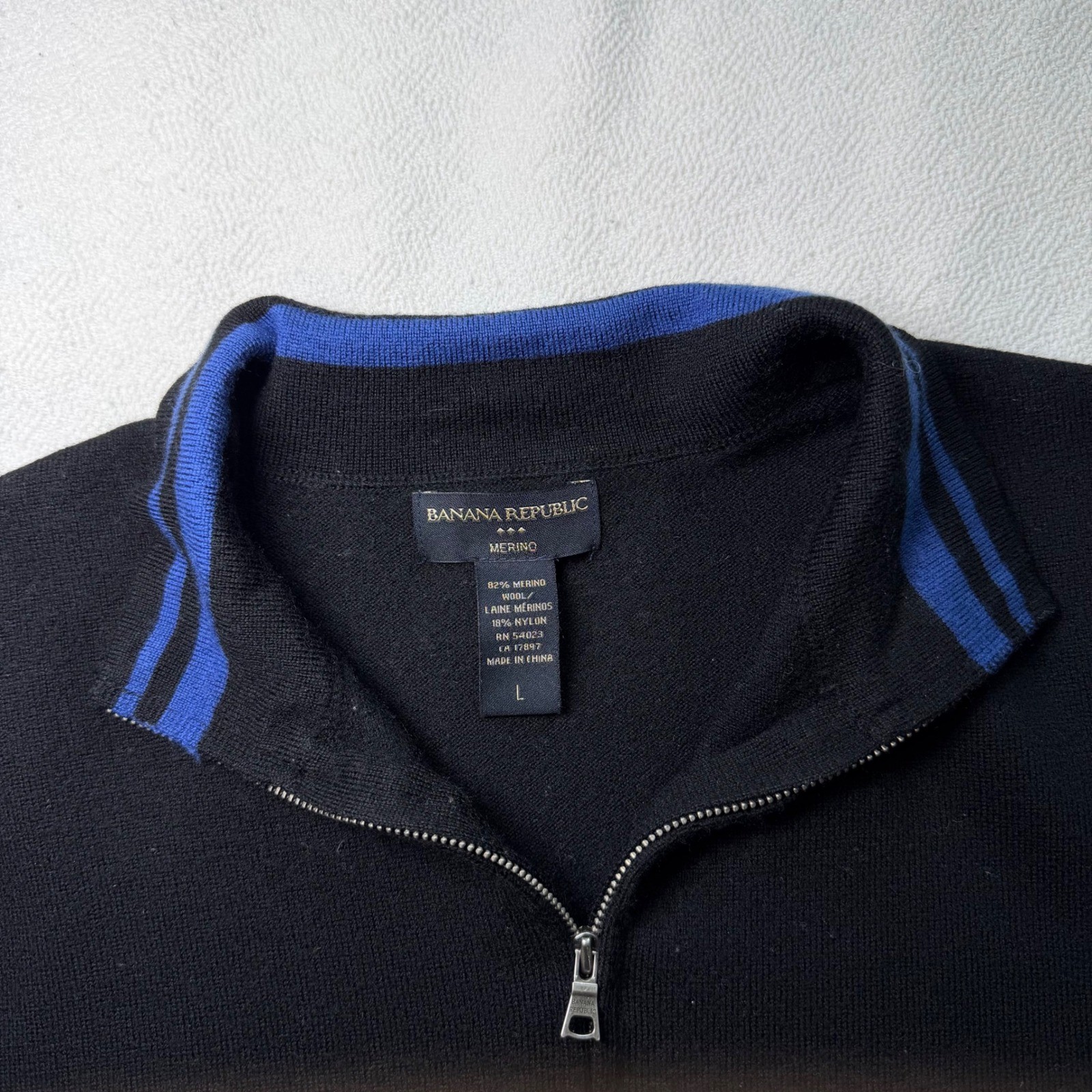 Banana Republic Mens Merino Wool Full Zip Sweater Black Blue Striped Neck Large