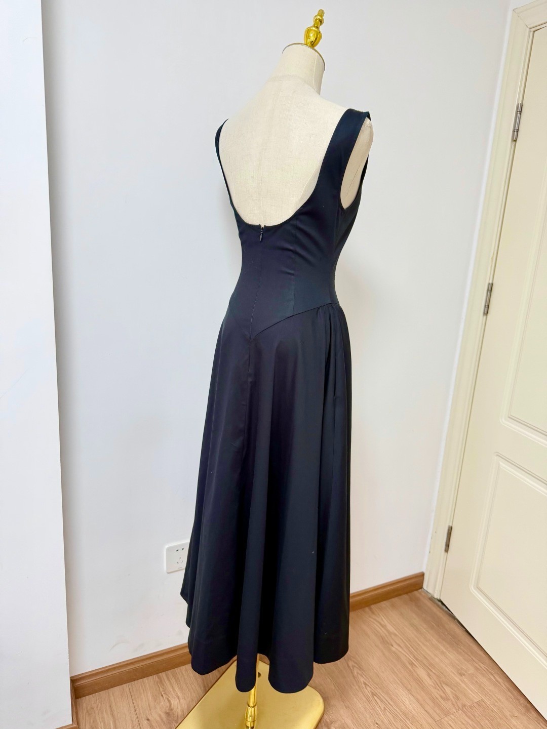Helsa Stretch Organic Cotton Midi Dress