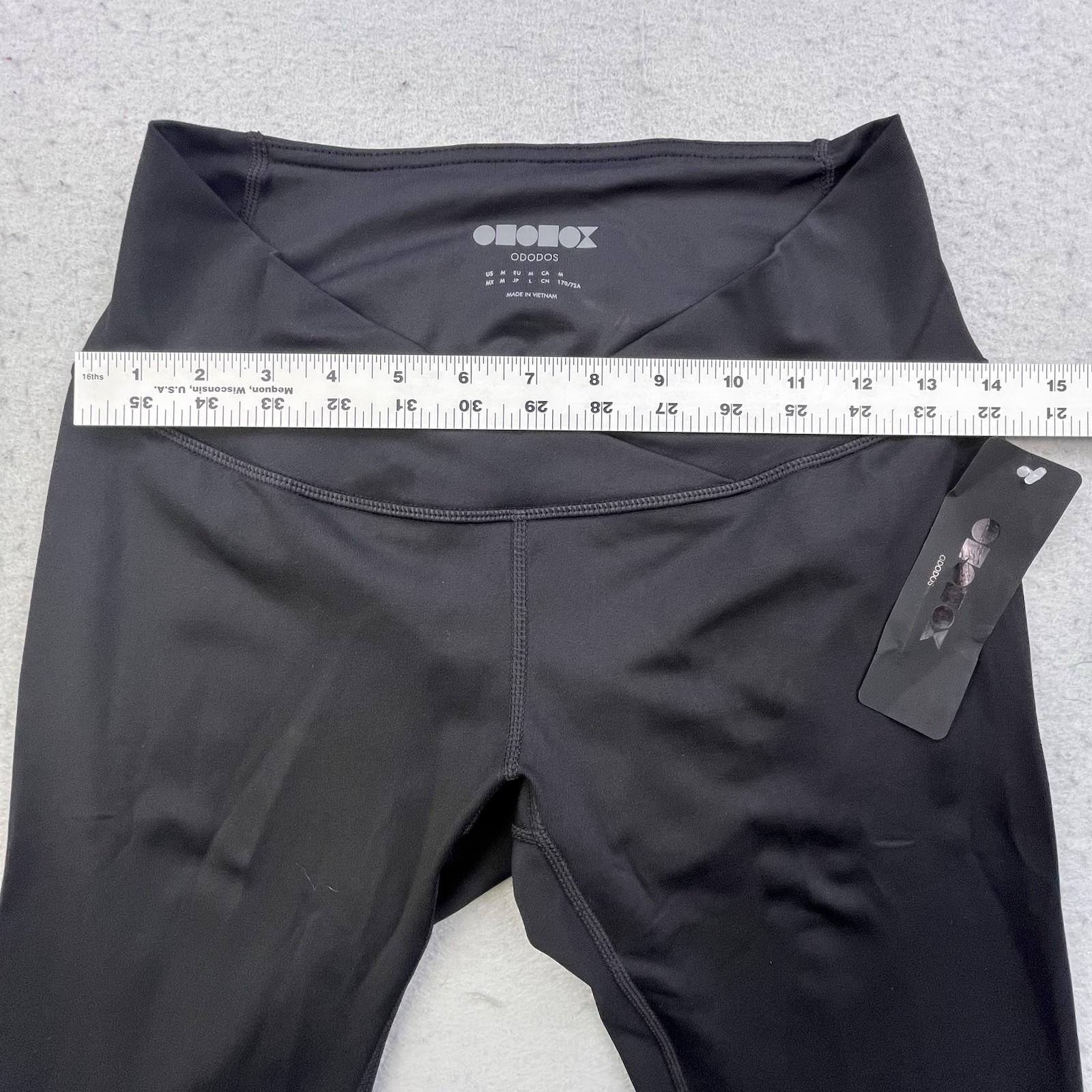 Ododos Leggings Size M Black Cropped Crisscross Waist Activewear Yoga NEW