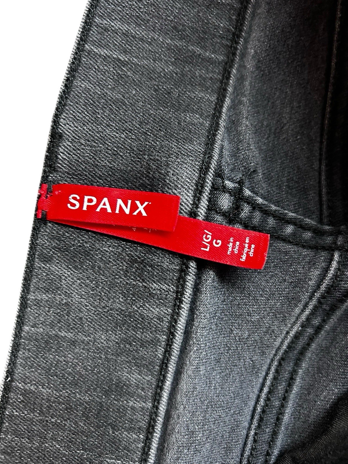 Spanx Jeans Womens Large Black Fade Mid Rise Mom Straight Leg Tummy Shaping