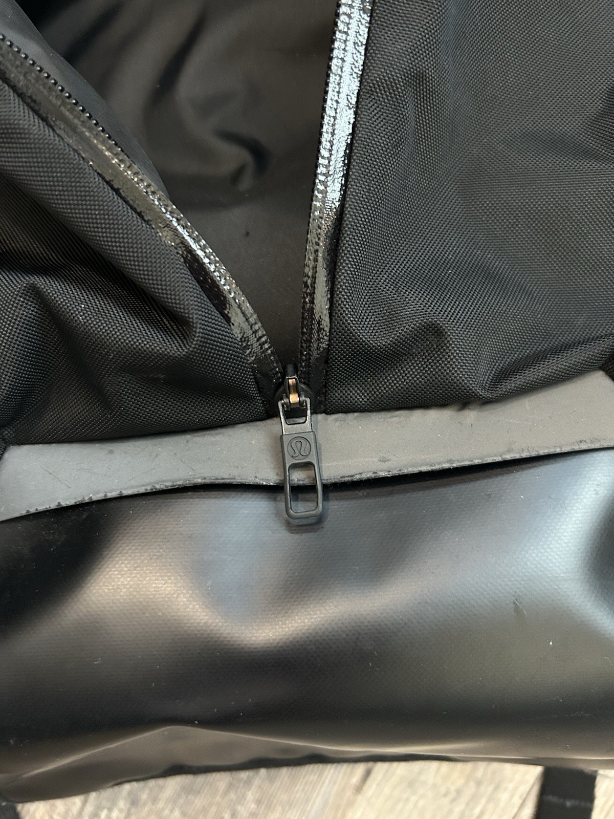EUC Lululemon Para Backpack 23L Gym Yoga Bag