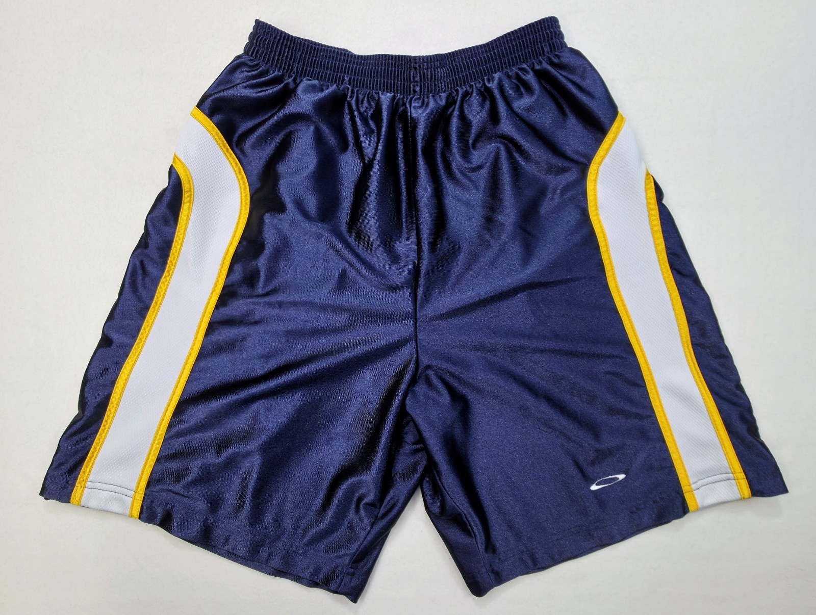 Vintage Oakley Dazzle Basketball Shorts Blue Gold White Smooth Feel XL Fitness