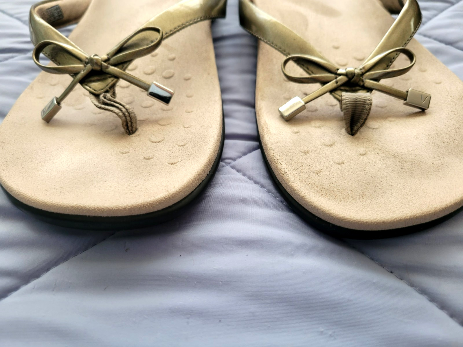 Vionic BELLA II Bow BRONZE Thong Sandals Orthotic Arch Support Flip Flops 11 W