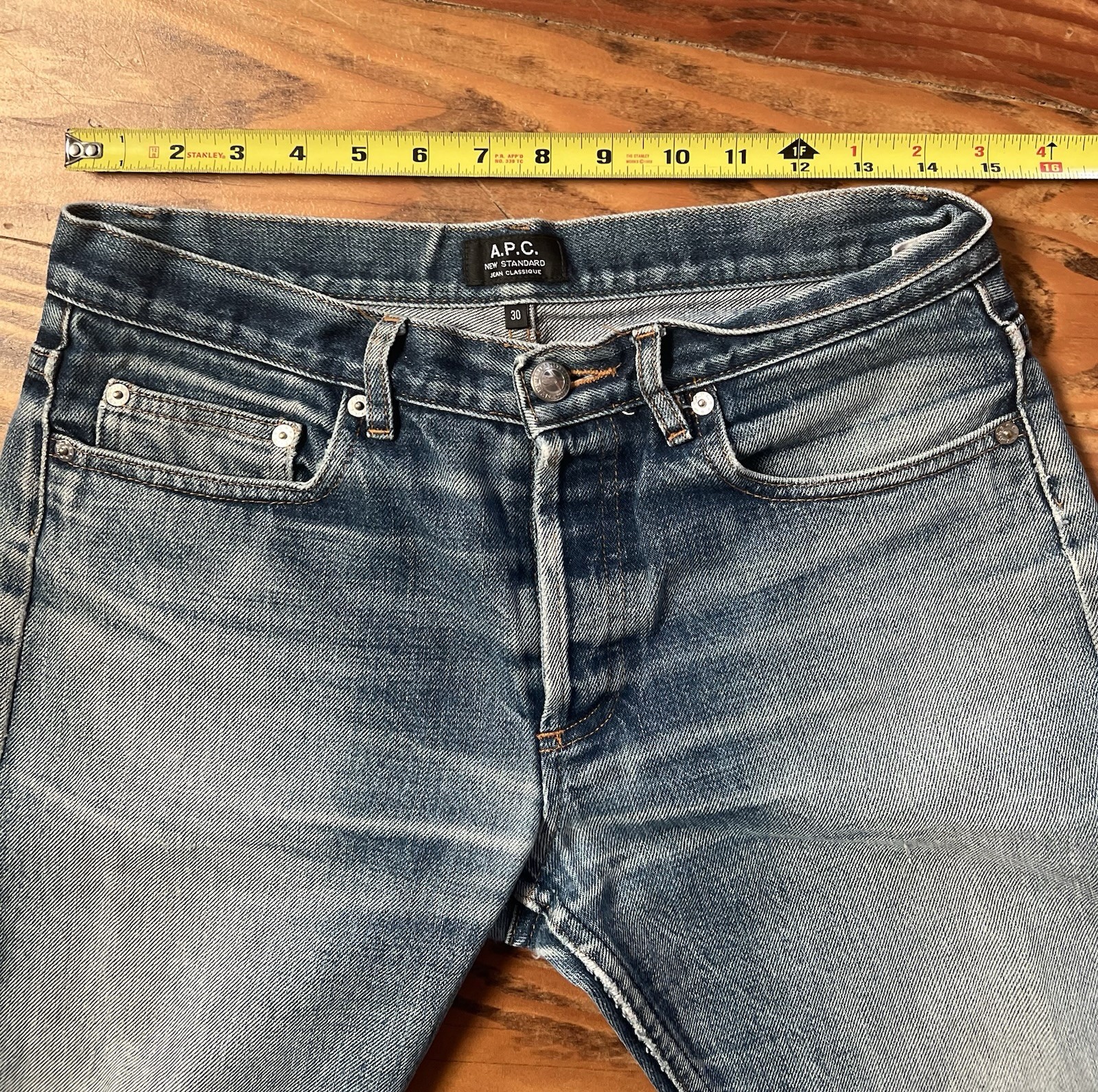 A.P.C. Men’s Straight Fit Medium Wash Blue Denim Jeans Distressed Size 30