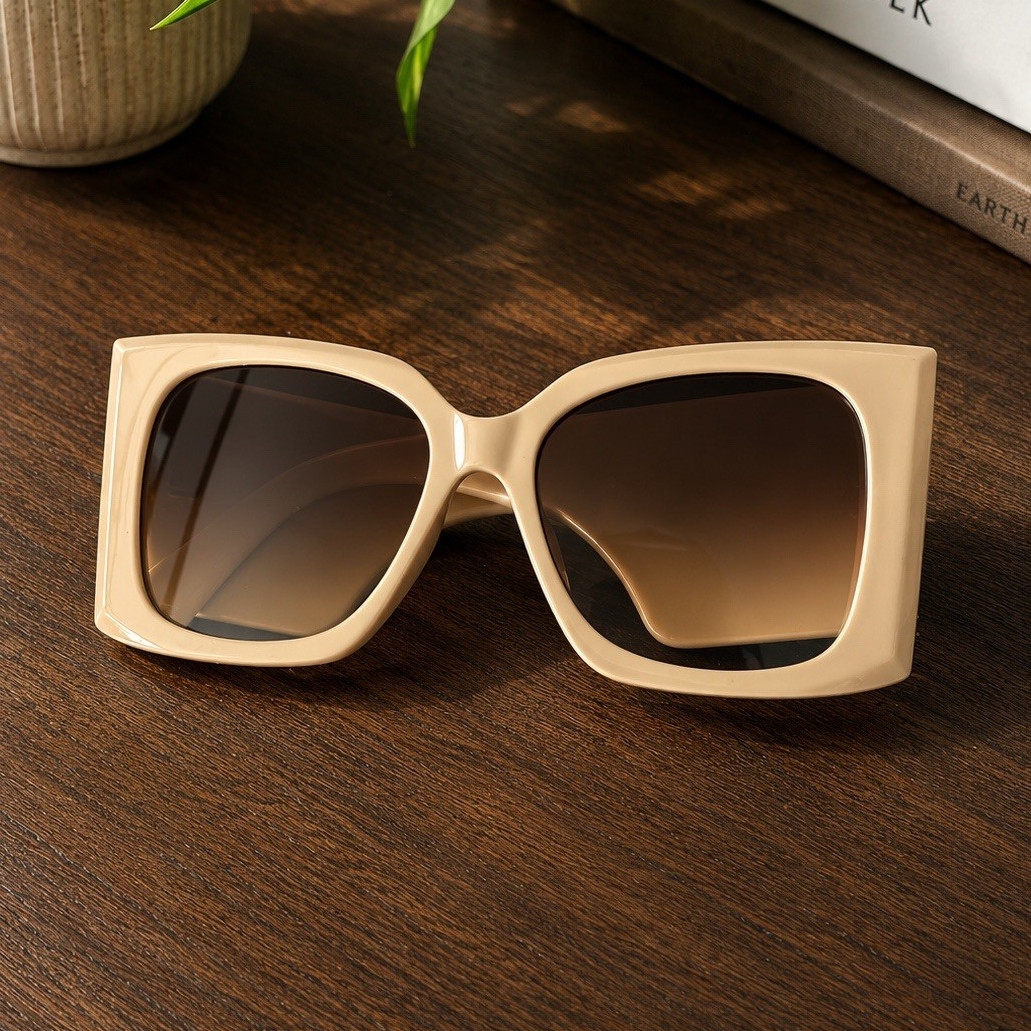 Women Square Sunglasses Brown Gradient Lens Beige Plastic Frame Solid Pattern