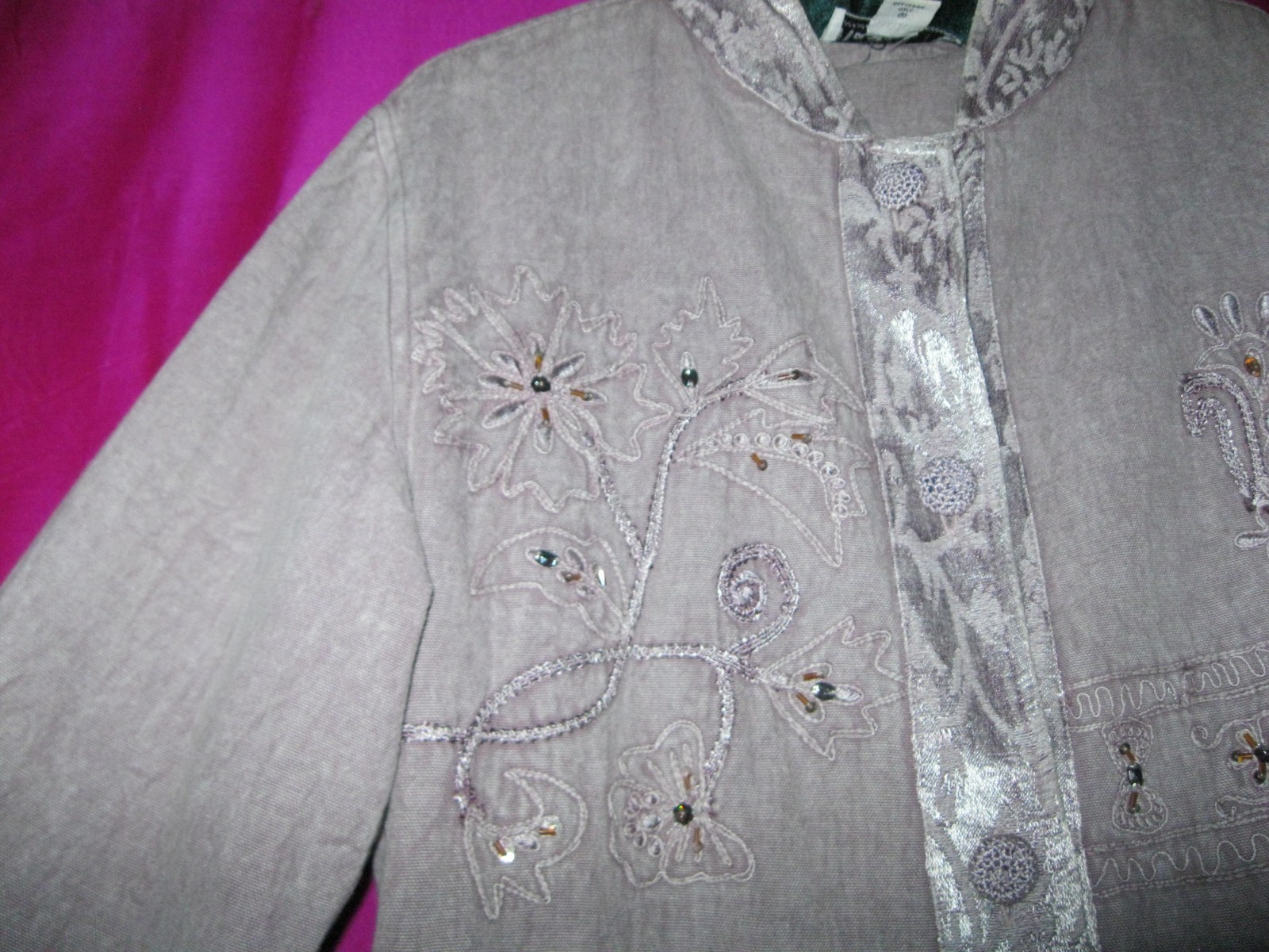 FLASHBACK LABEL, TAN COLORED COTTON JACKET, W/ COLLAR & BEADS, SZ M.