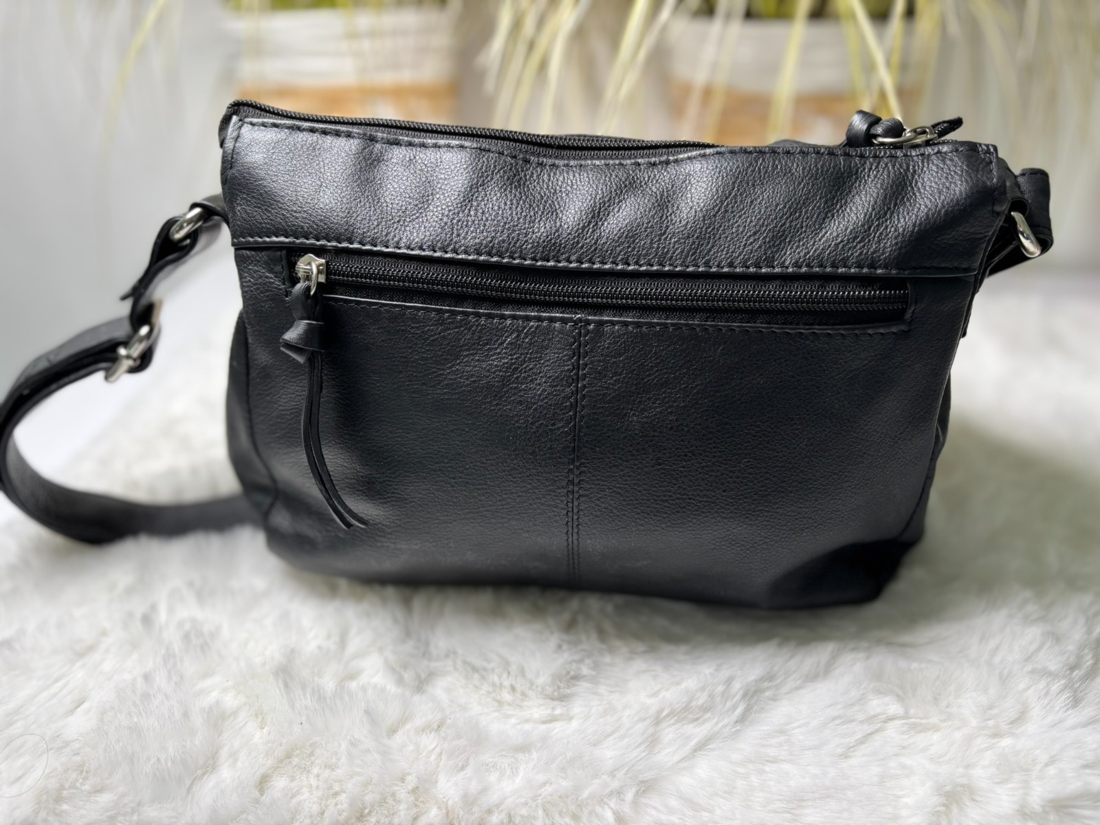 Great American Leatherworks Black Leather Crossbody Bag With Adjustable Strap