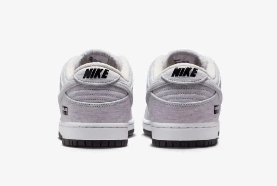 Costco Has a Kirkland x SB Dunk Low IF0673-001 Men’s Size US 7-12