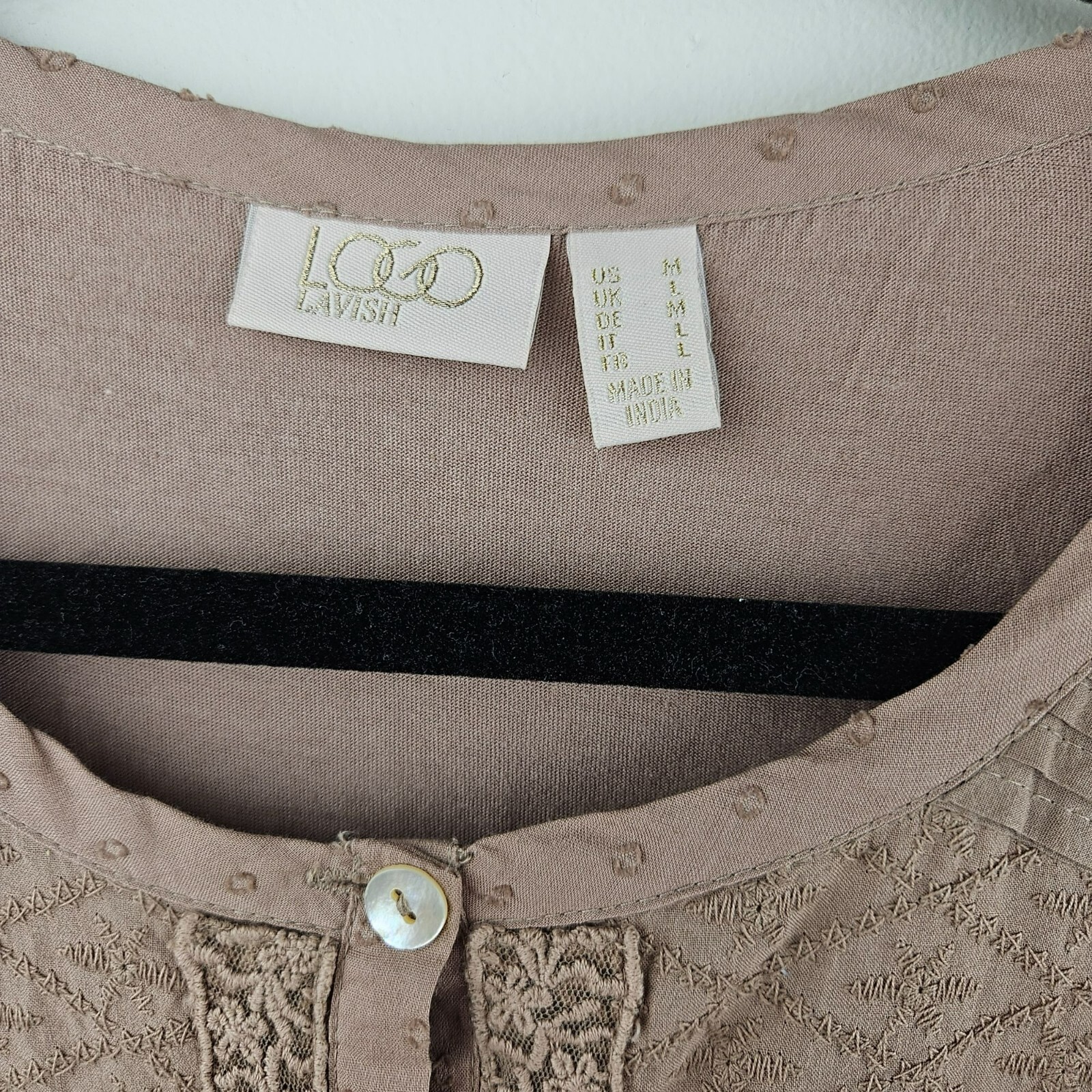 LOGO LAVISH Beige Blouse Womens M Prairie Cottagecore Eyelet Lace Button Ruffles