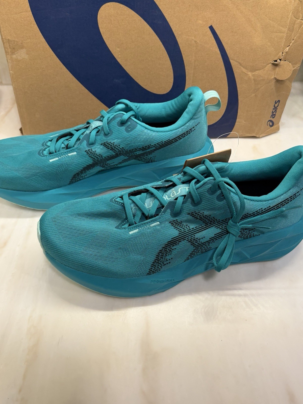 ASICS Novablast 5 (Size 13) 1011B974-401 “Wave Teal/Black” Men’s Running Shoes