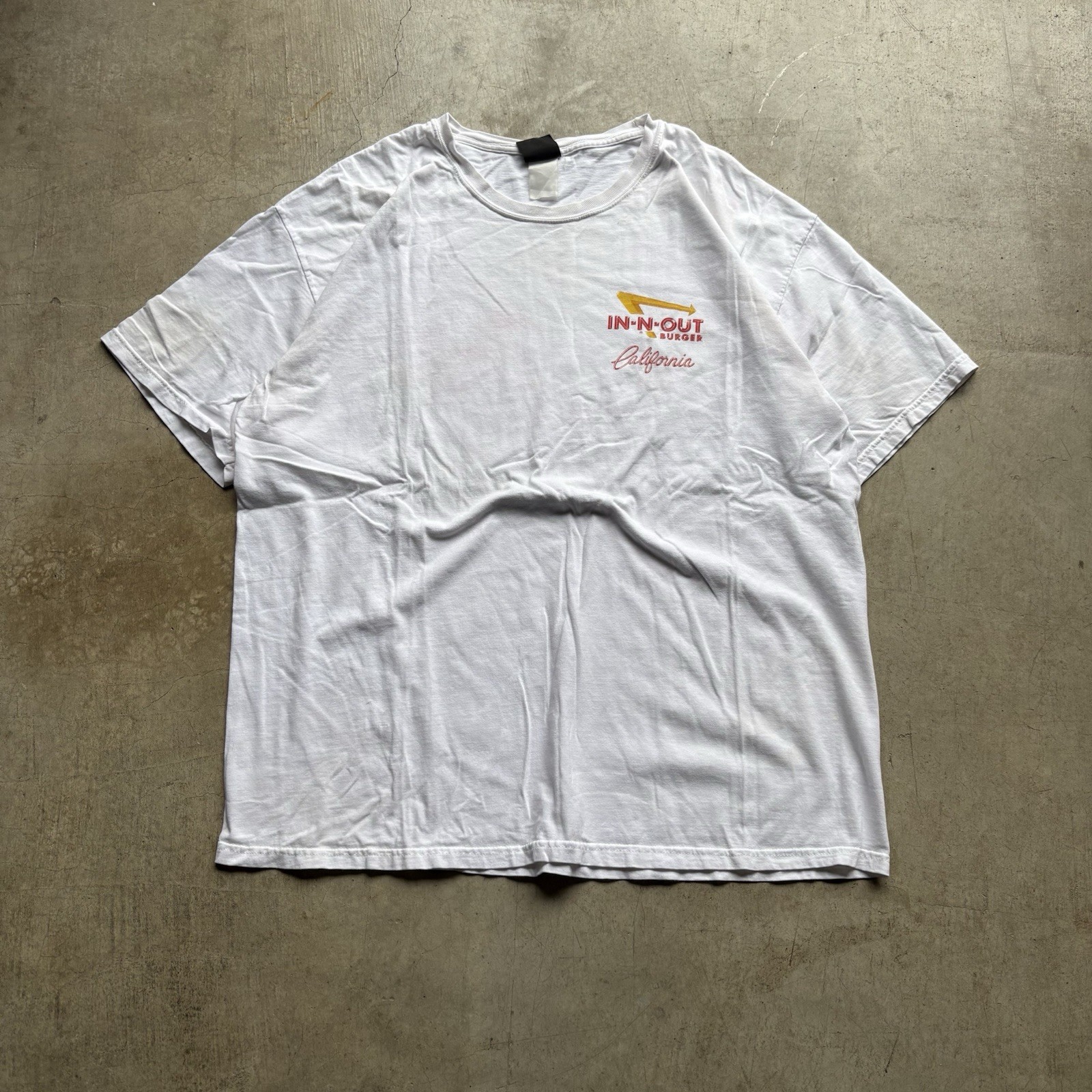 In-N-Out Burger California white cotton t-shirt #california #burgers