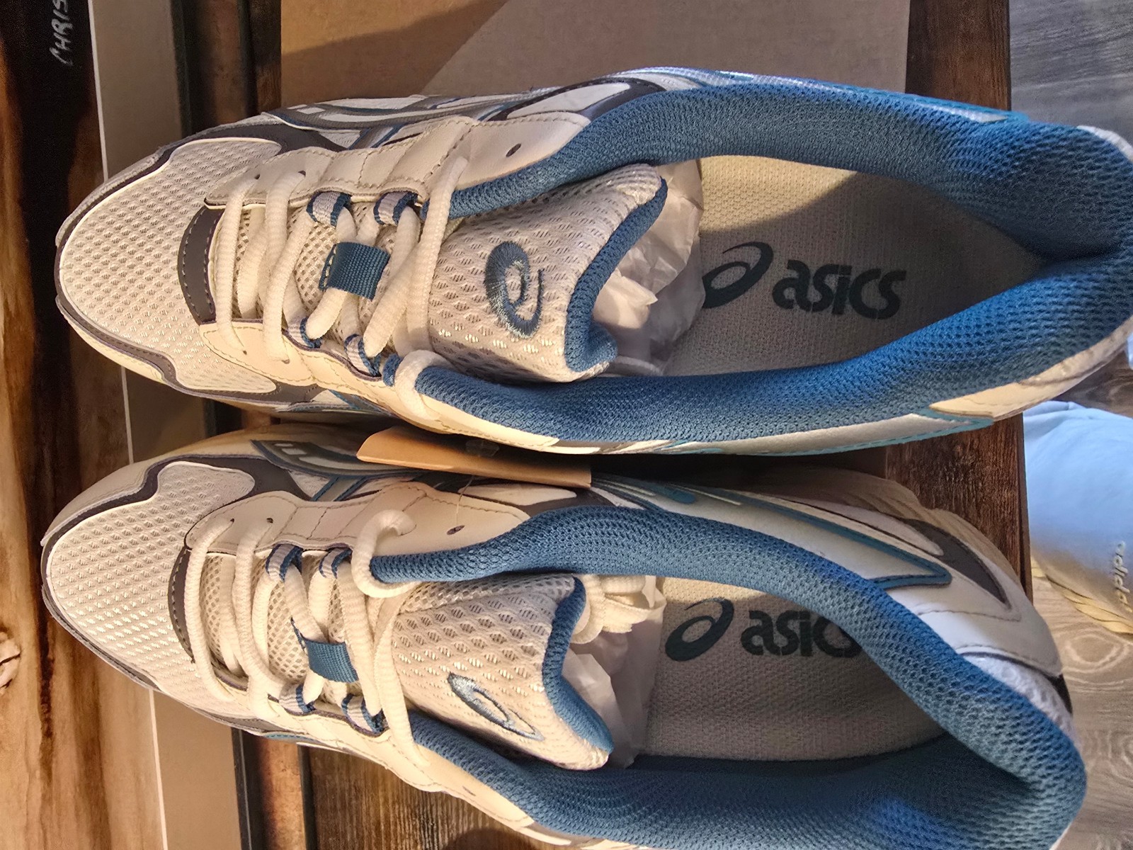 ASICS Gel-NYC 2055 Cream Blue Teal 1203A542-106 Men’s Size 10.5 Shoes NEW