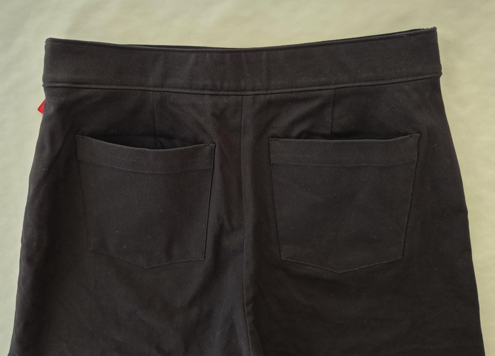 Spanx Women’s M Polished 6″ Black Shorts Cotton Blend