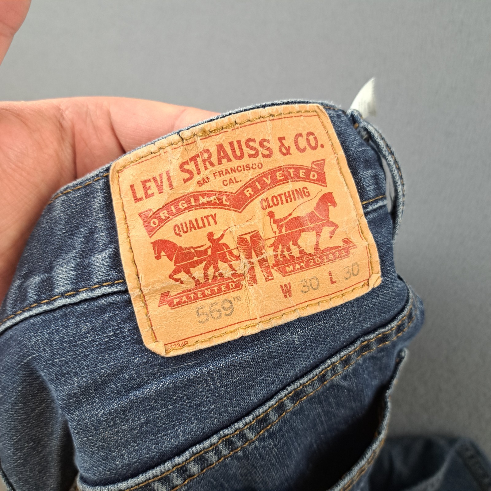 Levi’s 569 Loose Straight Denim Jeans Men’s 30×30 (Fits 30X28) Distressed