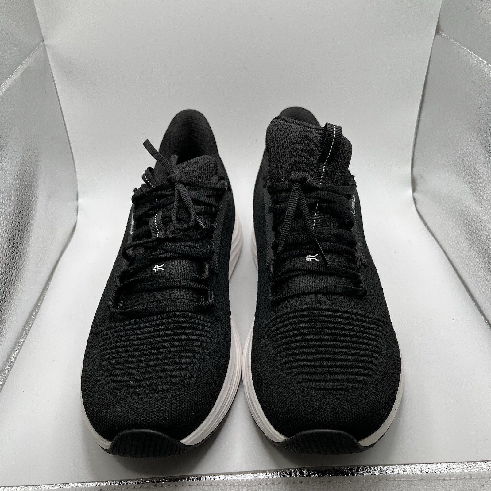 EUC Kuru Atom 2 – Jet Black/Bright White – Size 12 Men’s