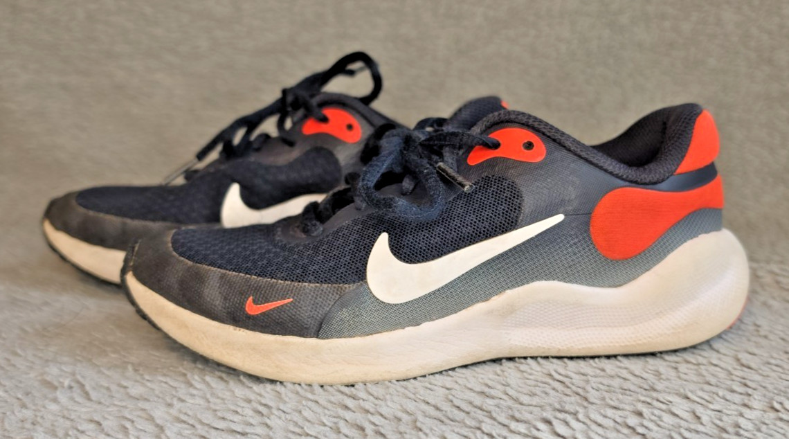 Nike Shoes Boy 2Y