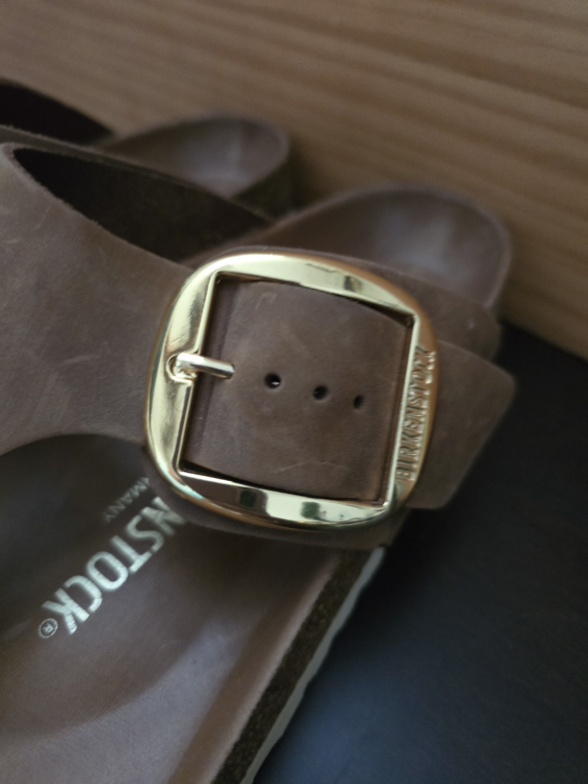Birkenstock Gizeh Big Buckle Cognac Oiled Leather Sandals Gold Hardware Size 40