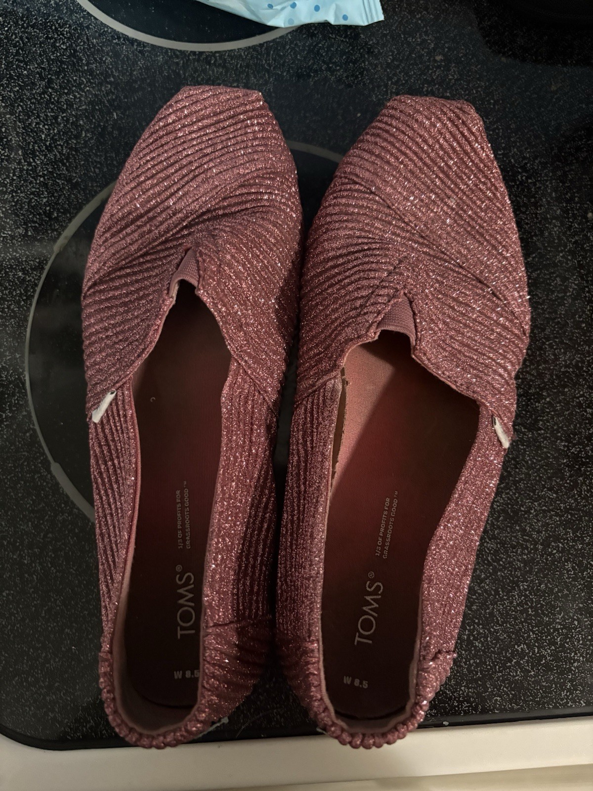 TOMS Women’s Slip-On Flat Shoes Pink Glitter Lightweight Knit US W 8.5