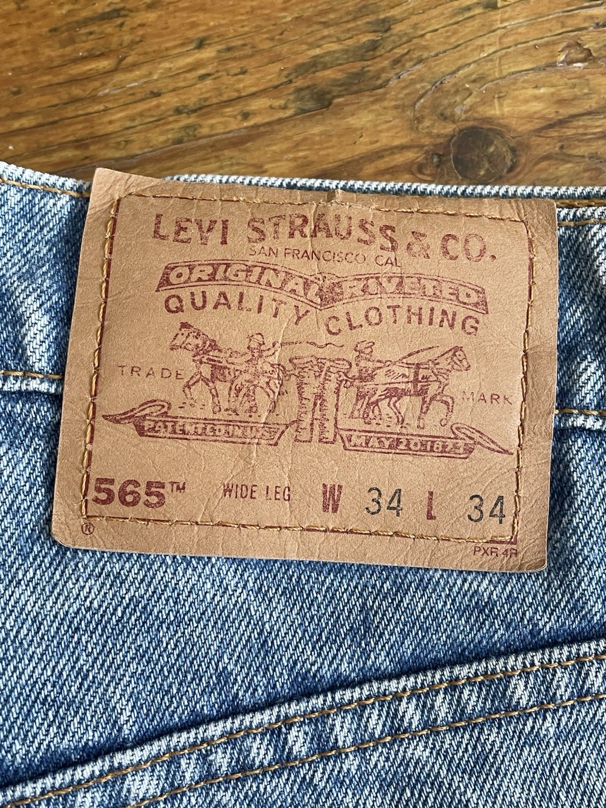 Vintage 90s Levi’s 565 Made in USA Wide Leg Loose Fit Jeans Light Blue Denim