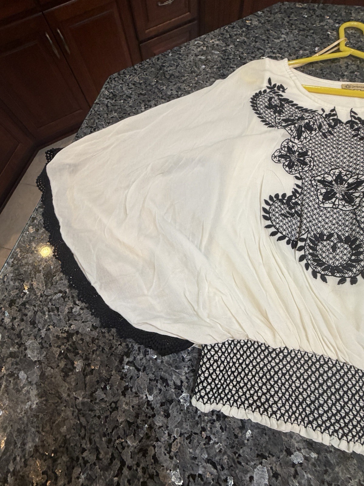Democracy Lace Batwing Sleeve Embroidered Bohemian Medium Top Blouse
