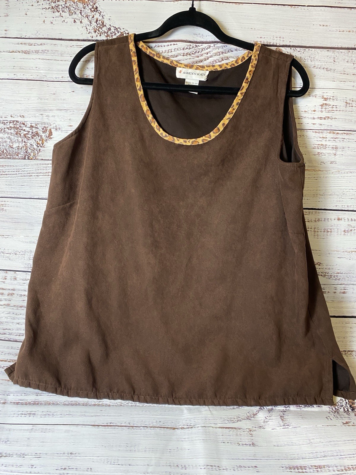 Ashlyn Kae Women’s Brown Solid Scoop Neck Trim Pullover Tank Top Sleeveless XL