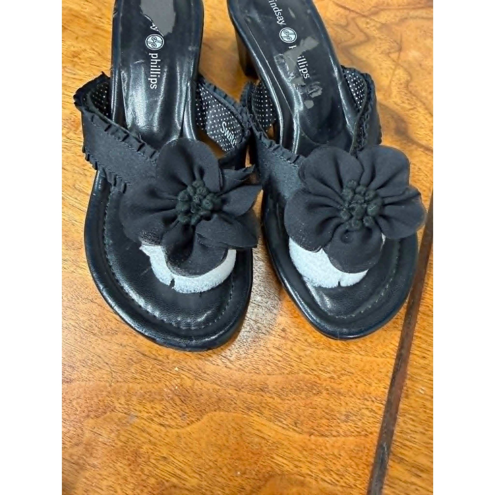 Lindsay Phillips SwitchFlops Black Flower Ruffle Kitten Heel Sandals Womens 5