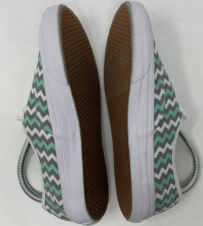 $70 Vans Off the Wall Chevron Green & Grey Shoes Men 6.5 Women 8 Sneakers