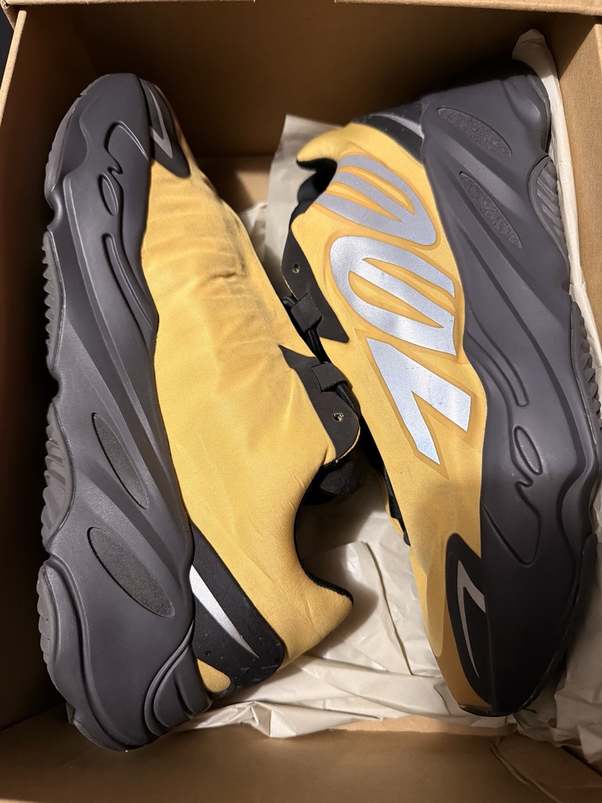 adidas Yeezy Boost 700 MNVN Honey Flux GZ0717 Men’s Breathable Nylon