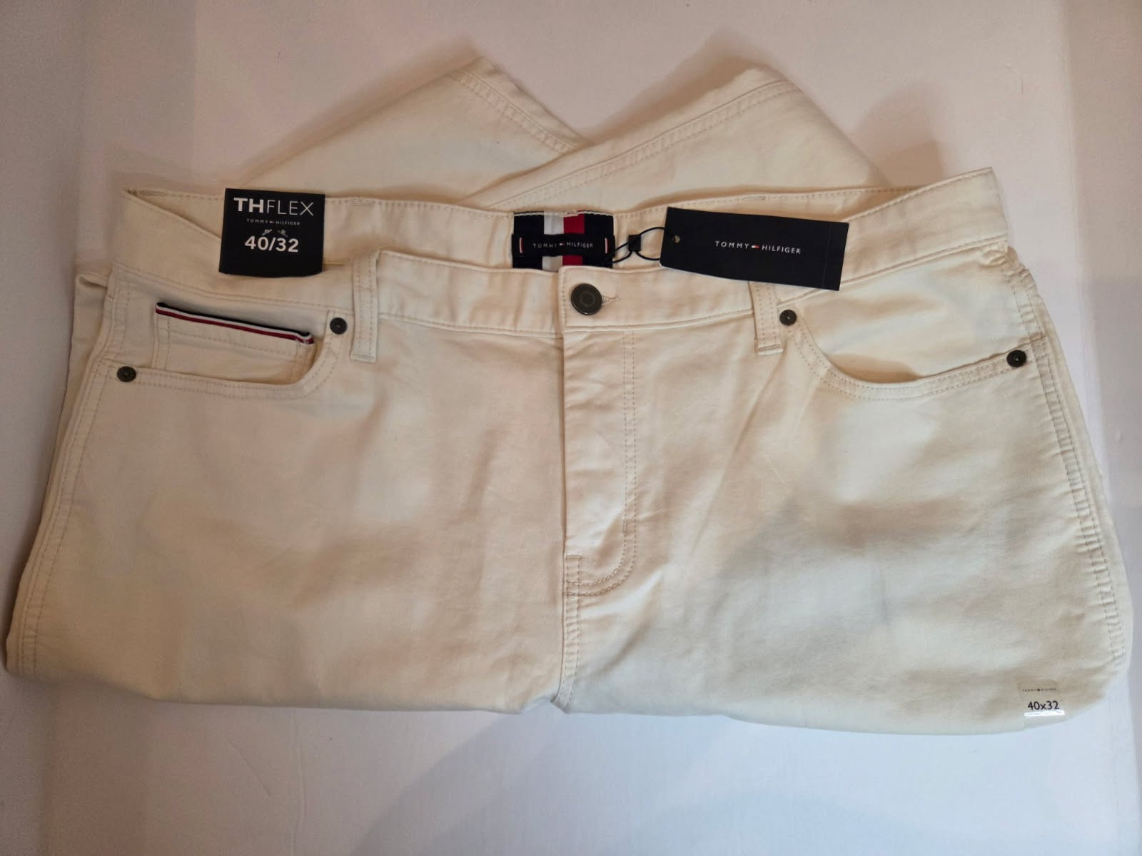 Tommy Hilfiger THFlex Ivory White Pants Men’s Size W40/L32 NEW